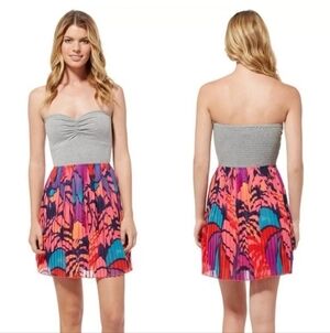 Roxy One Day Soon Pleated Strapless Summer Dress with Tropical Print Size M